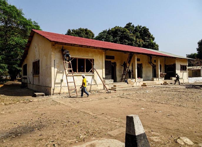 The last 18 months have witnessed a regeneration and rehabilitation of the community and infrastructure for security forces and their families in CAR; this helps to create a secure and stable local environment for the community to live in safety. FSD’s team reconstructs accommodation, hospitals, schools, roads, utilities infrastructure and enables water access in Bouar for thousands of people to compliment the projection of security across the country.