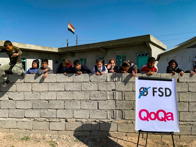Qoqa mobilisiert, um ein gesamtes Dorf zu entminen