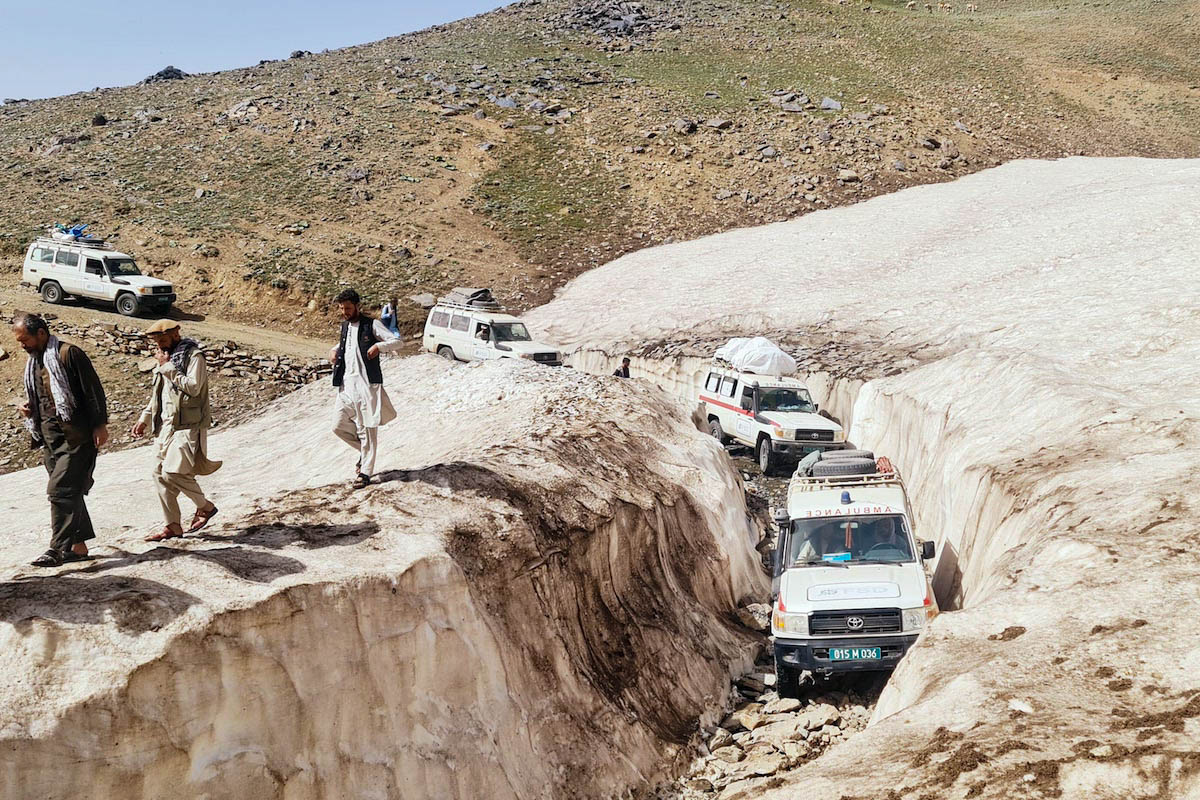 FSD teams trying to pass a snowslip that is blocking the access to contaminated areas in Badakhshan province, Afghanistan