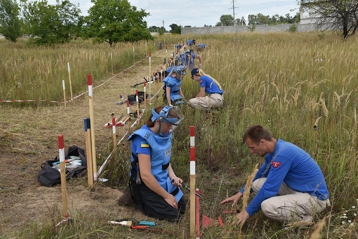 FSD new recruits undergo practical demining evaluation before being deployed in the field (Ukraine, 2023)