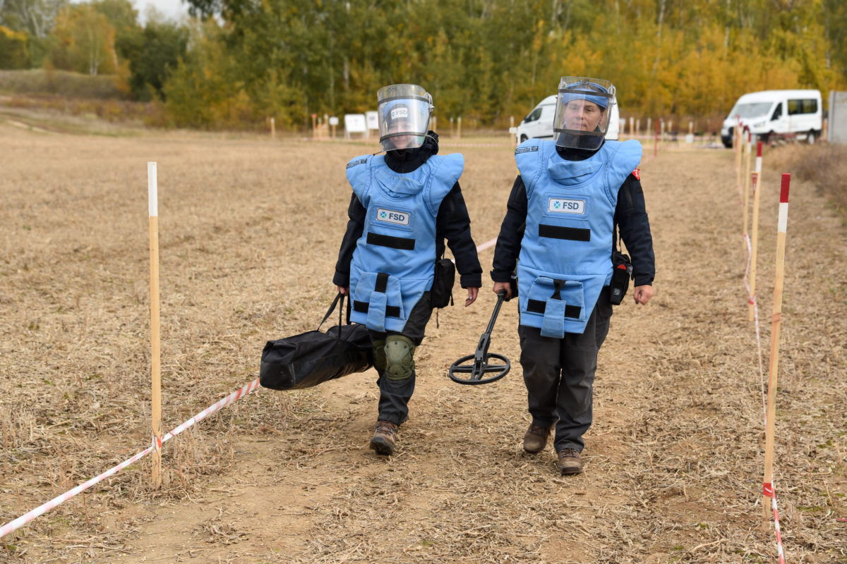 FSD-deminers-heading-to-the-minefield-to-begin-the-day's-operations-(Iraq,-2019)