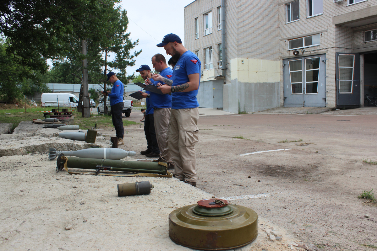 Did you know A deminer cannot work when a person is within 50 metres. (Ukraine, 2021)